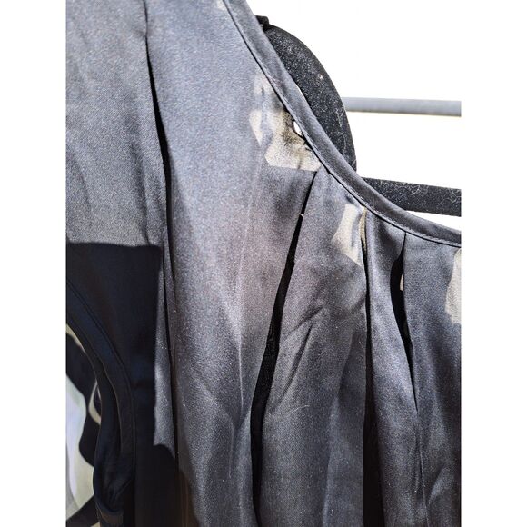 Lot #205 Closet Clear Out Sale! Size Large & 10 includes Jones-Drapers & Damons - Picture 3 of 7